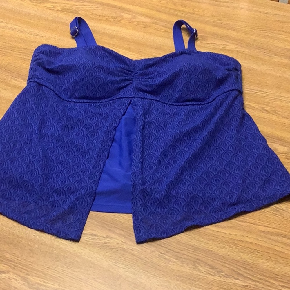 AQUA COUTURE swim Tankini  royal blue crocheted look split front size 18W adj…